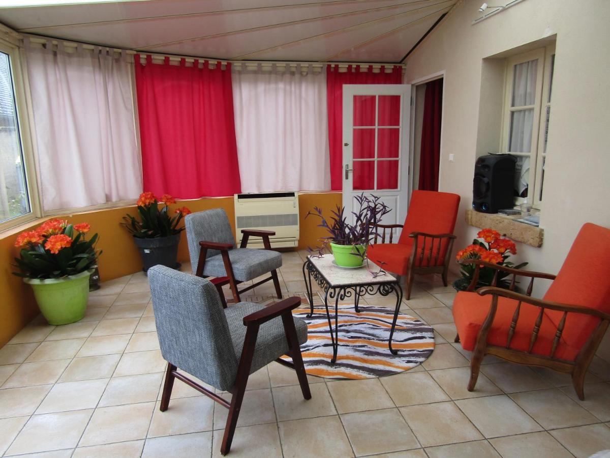 Chambre D'Hotes Mansardee Saint-Ouen-les-Vignes Exterior foto